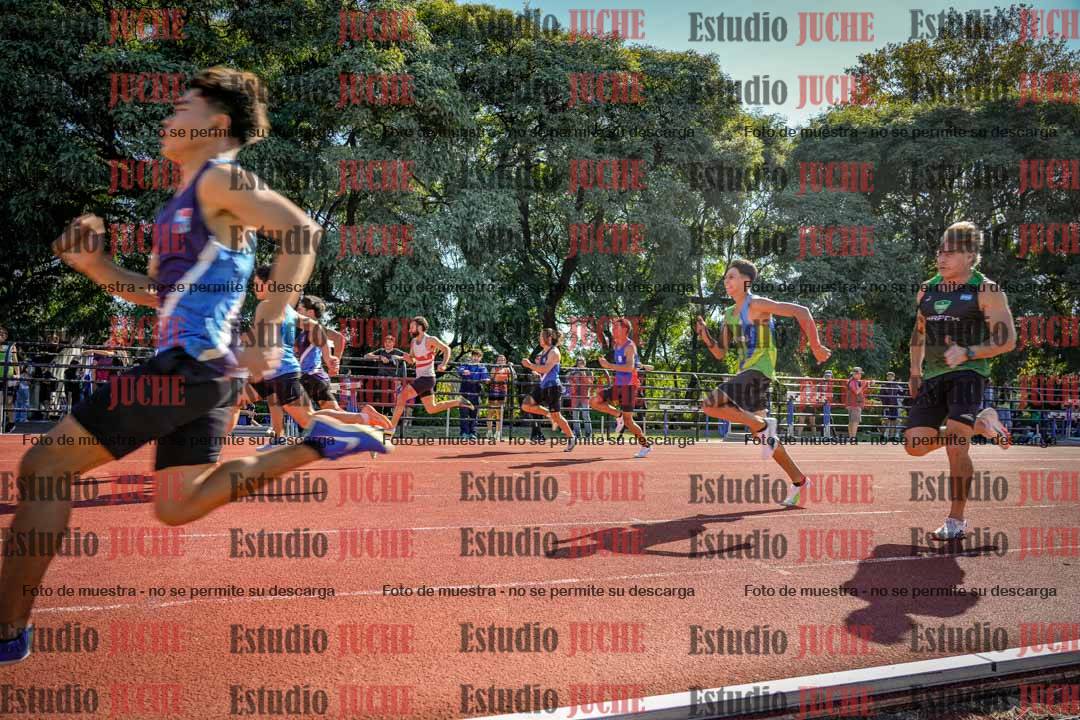 Fotos de los 100 m llanos de varones