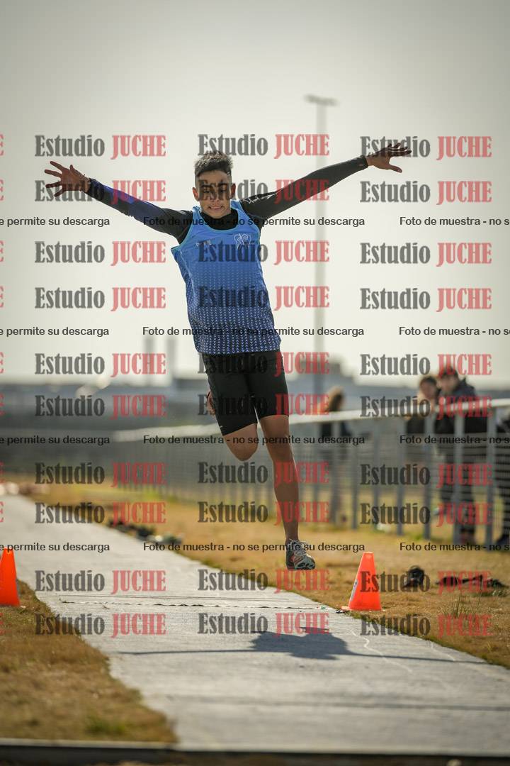 Fotos del salto triple de varones