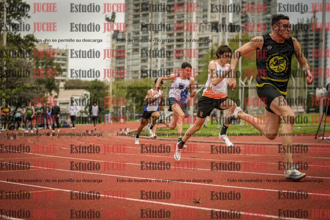 Fotos de los 200 m llanos de varones