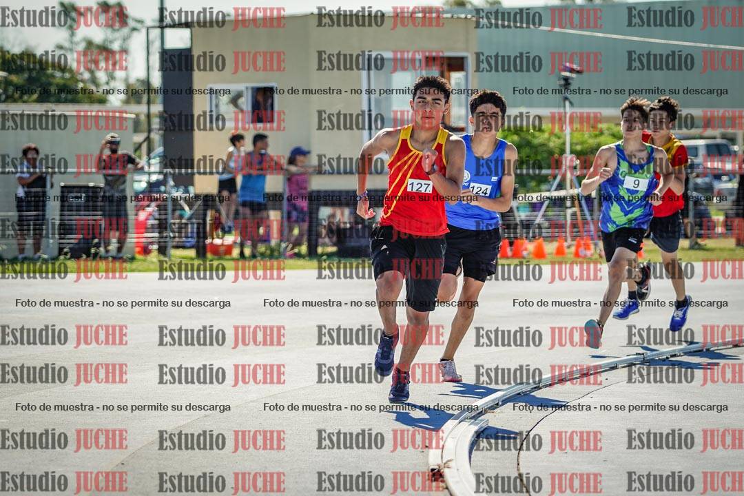 Fotos de los 600 m llanos de varones