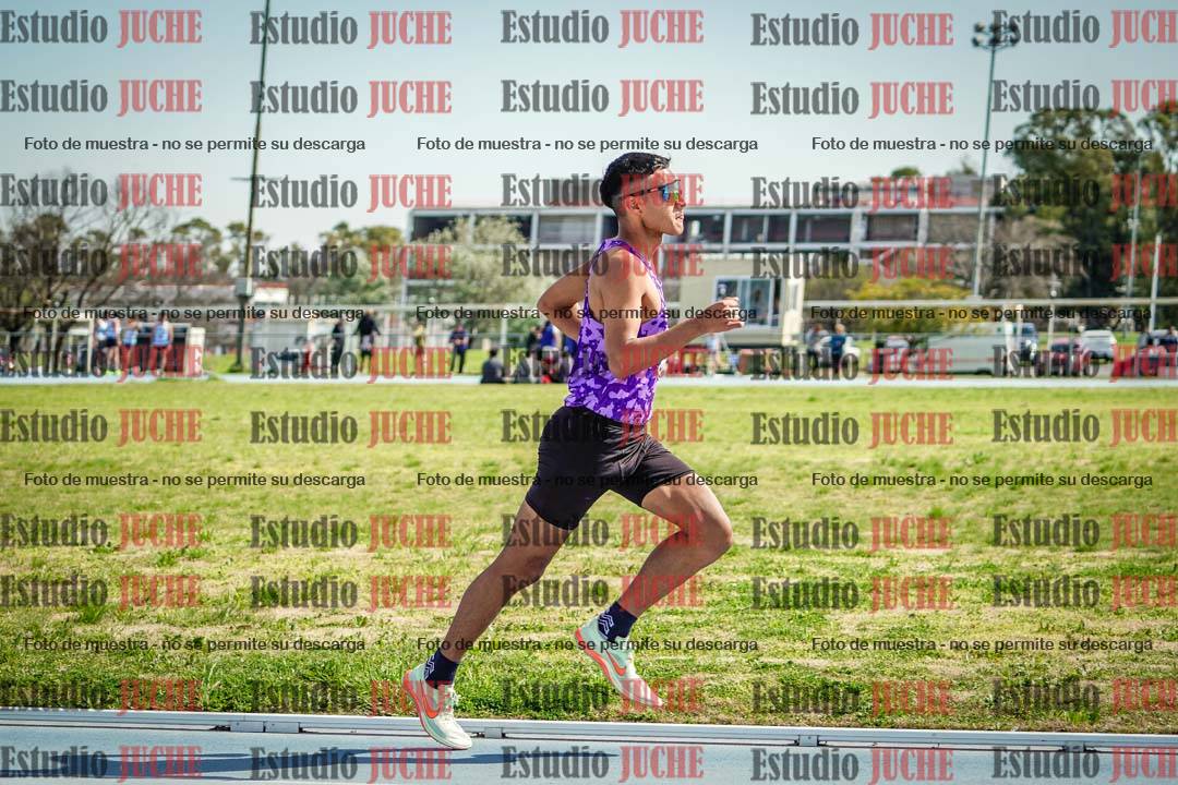Fotos de los 3000 m llanos de varones