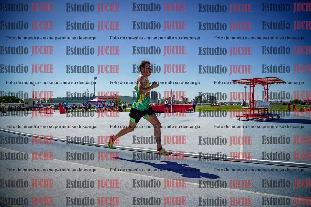 Fotos de los 800 m llanos de varones