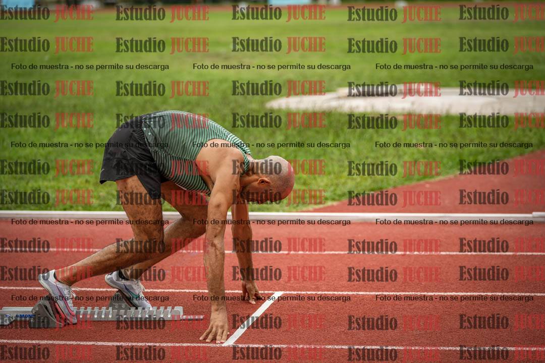 Fotos de los 400 m llanos de varones