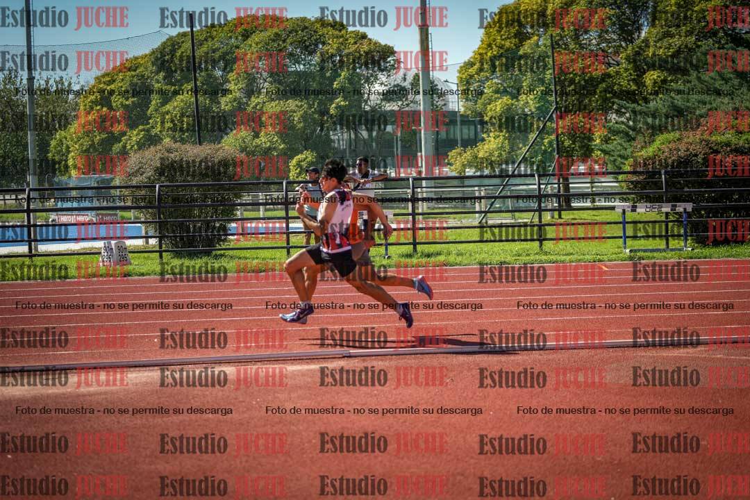 Fotos de los 200 m llanos de varones