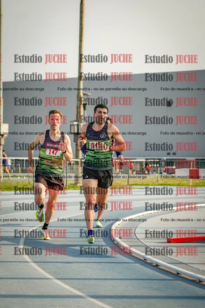 Fotos de los 3000 m llanos de varones