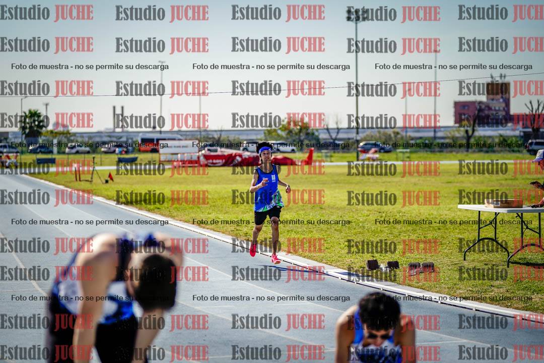 Fotos de los 400 m llanos de varones