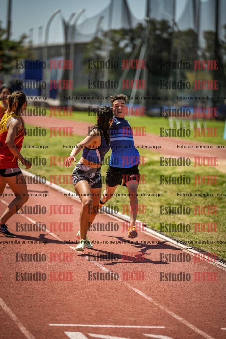 Fotos de las Postas 8x200 m de mujeres y varones - FINAL