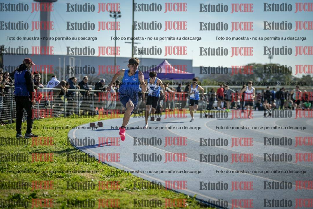 Fotos de los 400 m llanos de varones