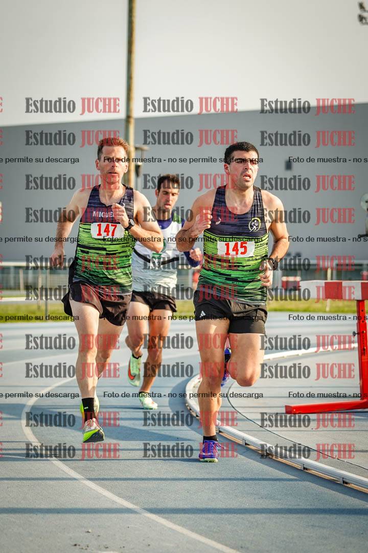 Fotos de los 3000 m llanos de varones