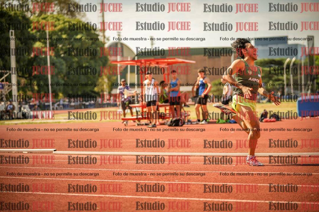 Fotos de los 400 m llanos de varones