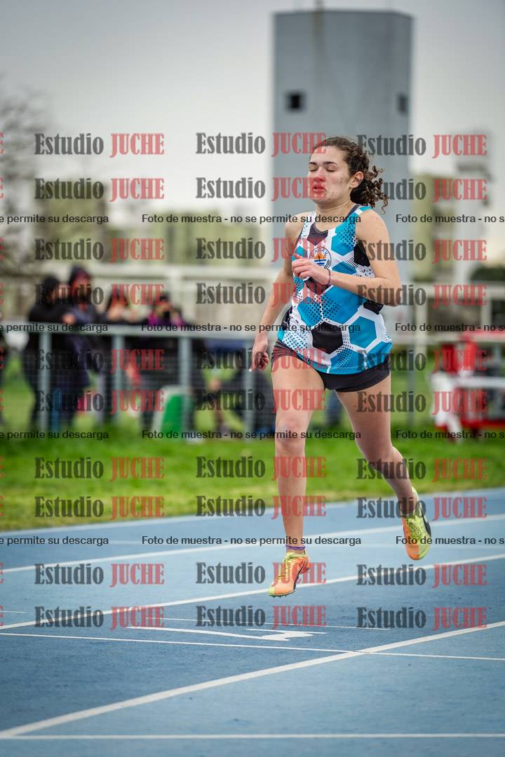 Fotos de los 300 m llanos de mujeres - U17