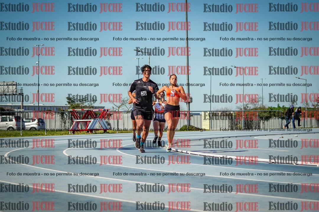 Fotos de los 5000 m llanos de mujeres y varones