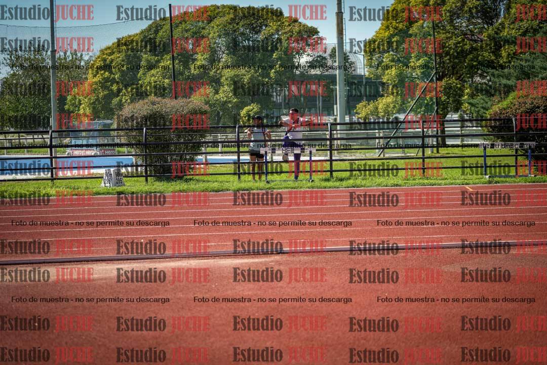 Fotos de los 200 m llanos de varones