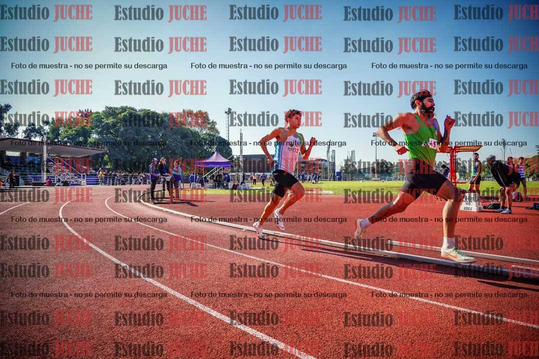 Fotos de los 800 m llanos de varones