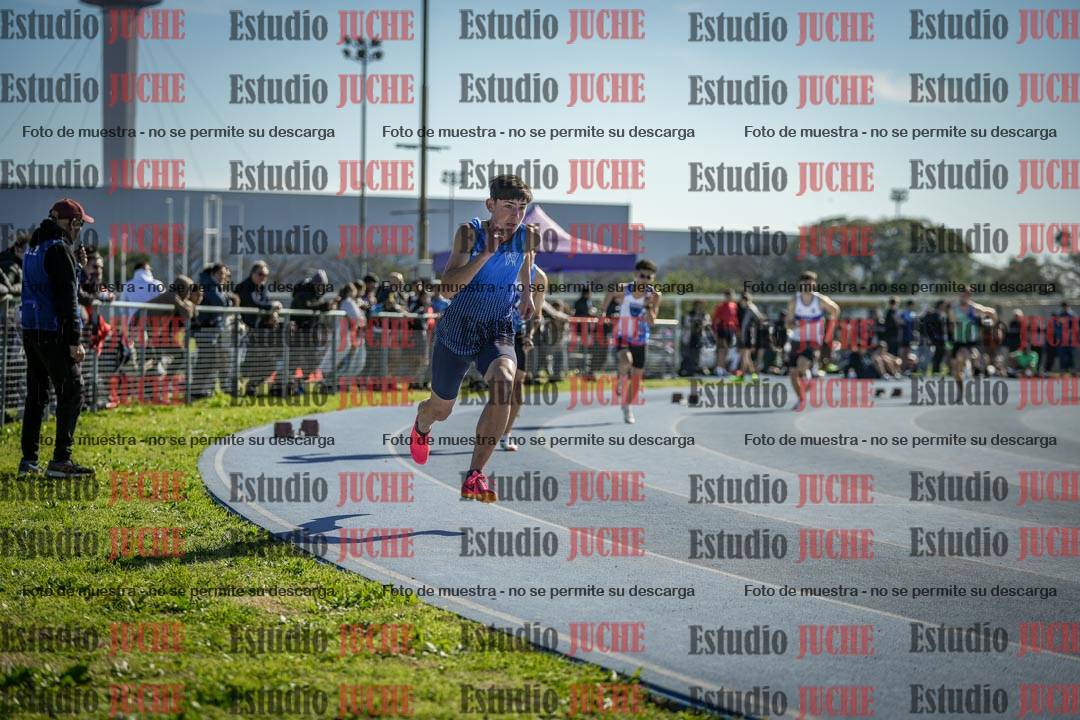 Fotos de los 400 m llanos de varones