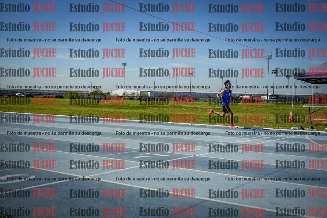 Fotos de los 400 m llanos de varones