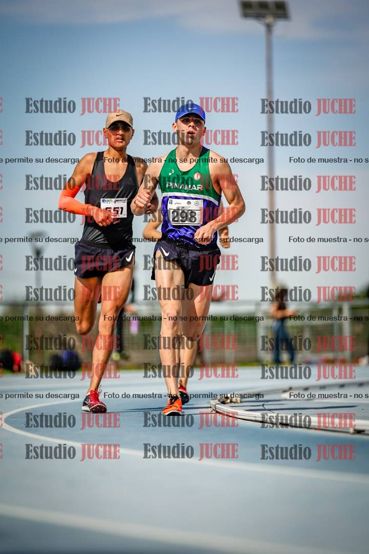 Fotos de los 3000 m llanos de varones