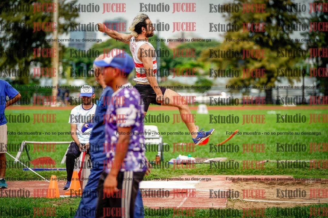 Fotos del salto en largo de varones - decatlón 2