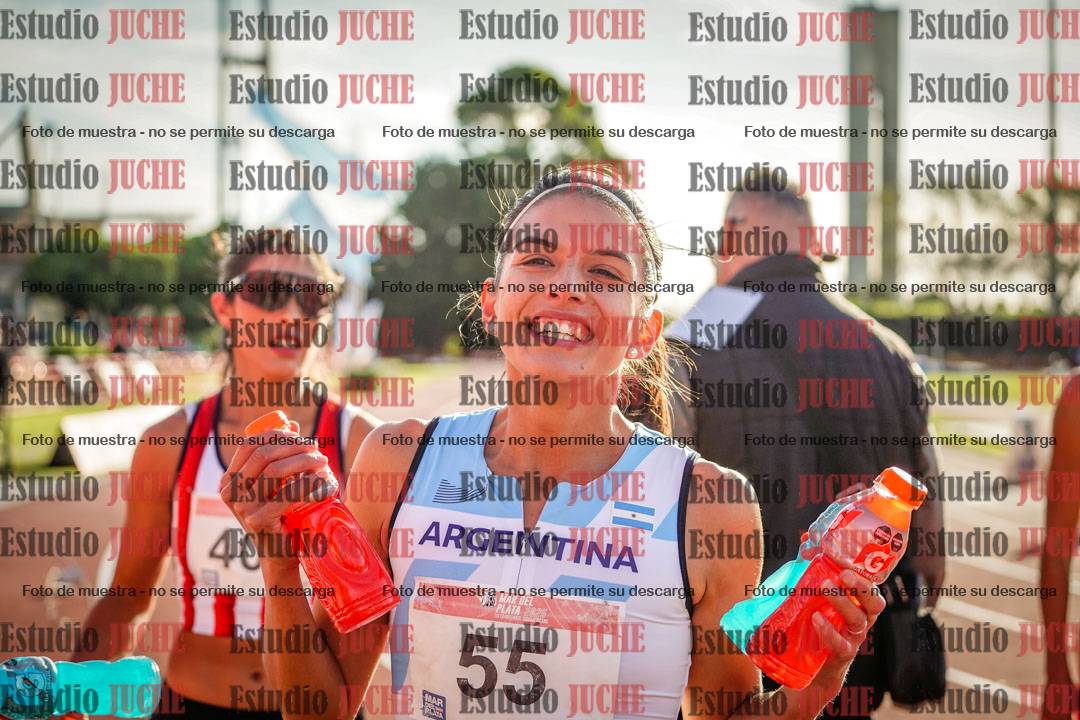 Fotos de algunos extras y podios del día 2