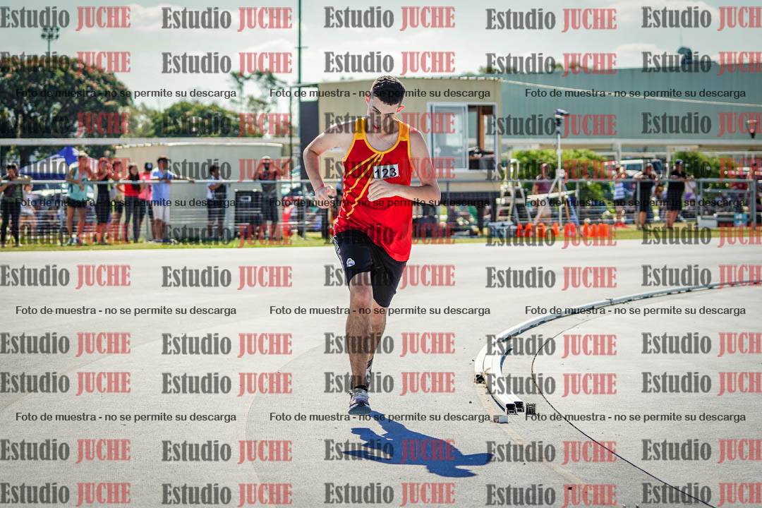 Fotos de los 600 m llanos de varones