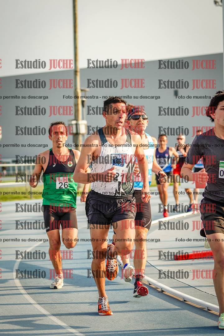 Fotos de los 3000 m llanos de varones