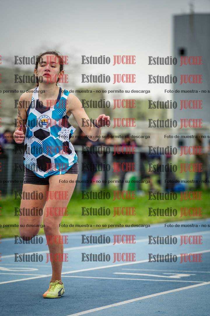 Fotos de los 300 m llanos de mujeres - U17