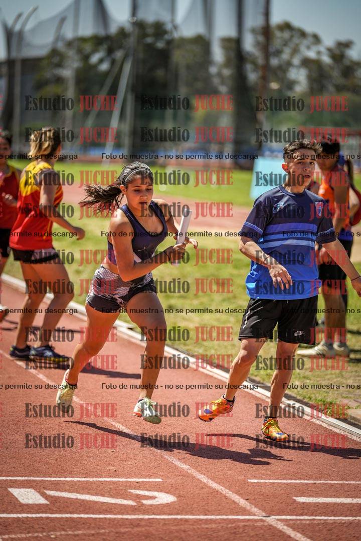 Fotos de las Postas 8x200 m de mujeres y varones - FINAL