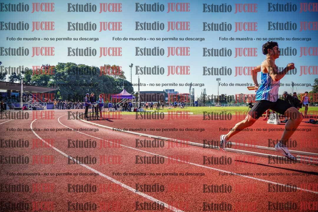 Fotos de los 800 m llanos de varones