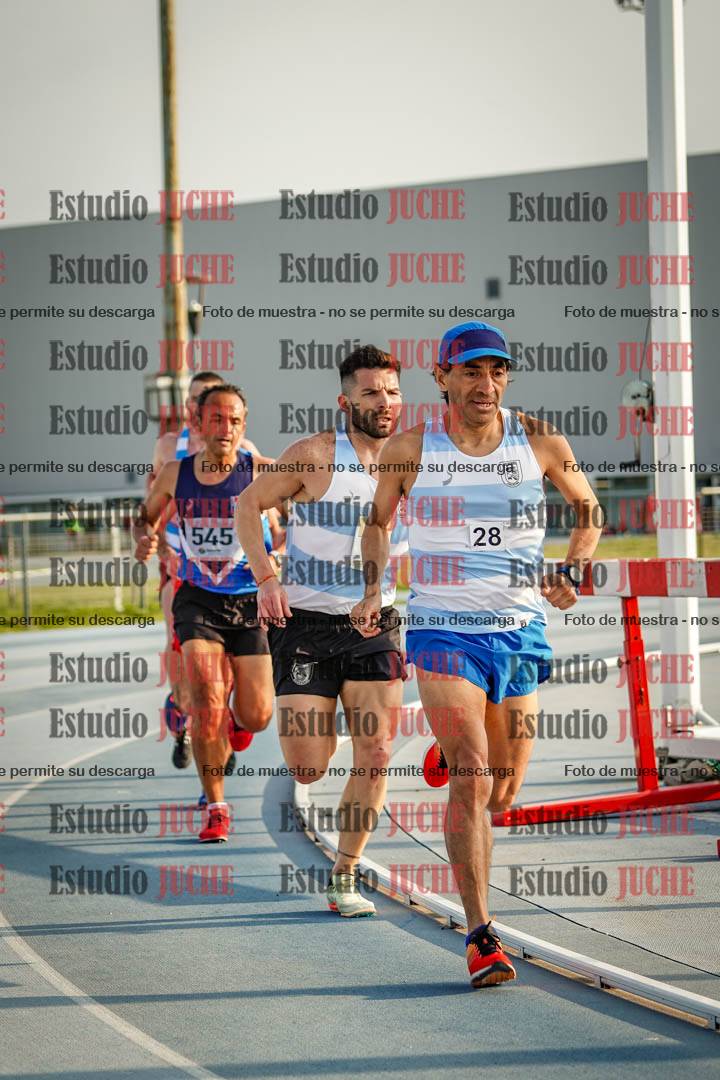 Fotos de los 3000 m llanos de varones