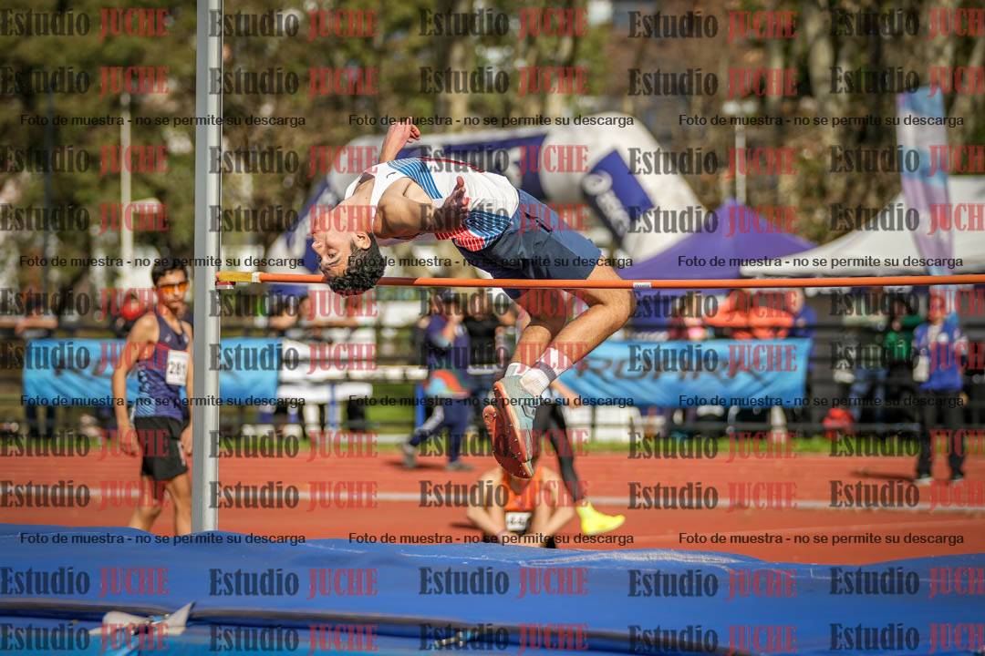 Fotos del salto en alto de varones