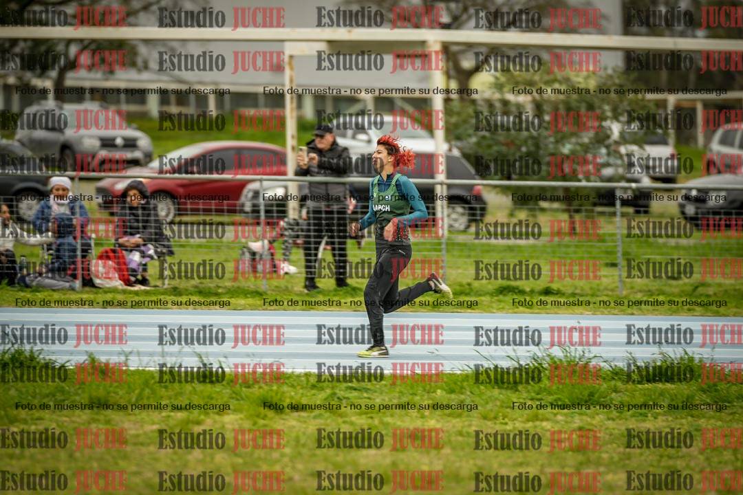 Fotos de los 300 m llanos de mujeres - U17
