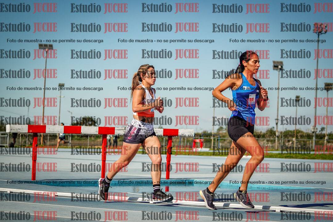 Fotos de los 5000 m llanos de mujeres y varones