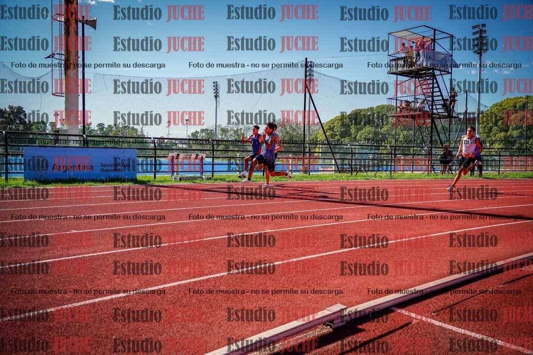 Fotos de los 200 m llanos de varones