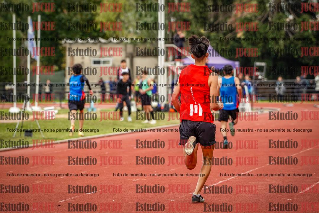 Fotos de los 400 m llanos de varones