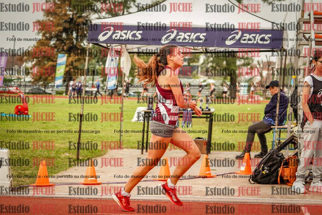 Fotos de los 5000 m llanos de mujeres