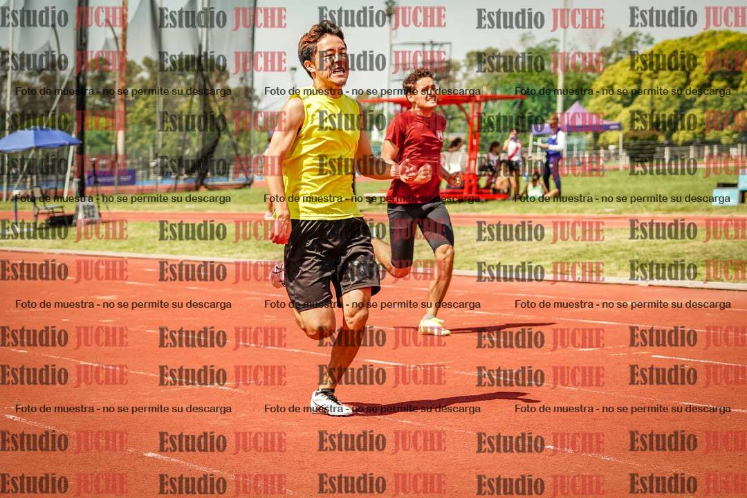 Fotos de los 400 m llanos de varones