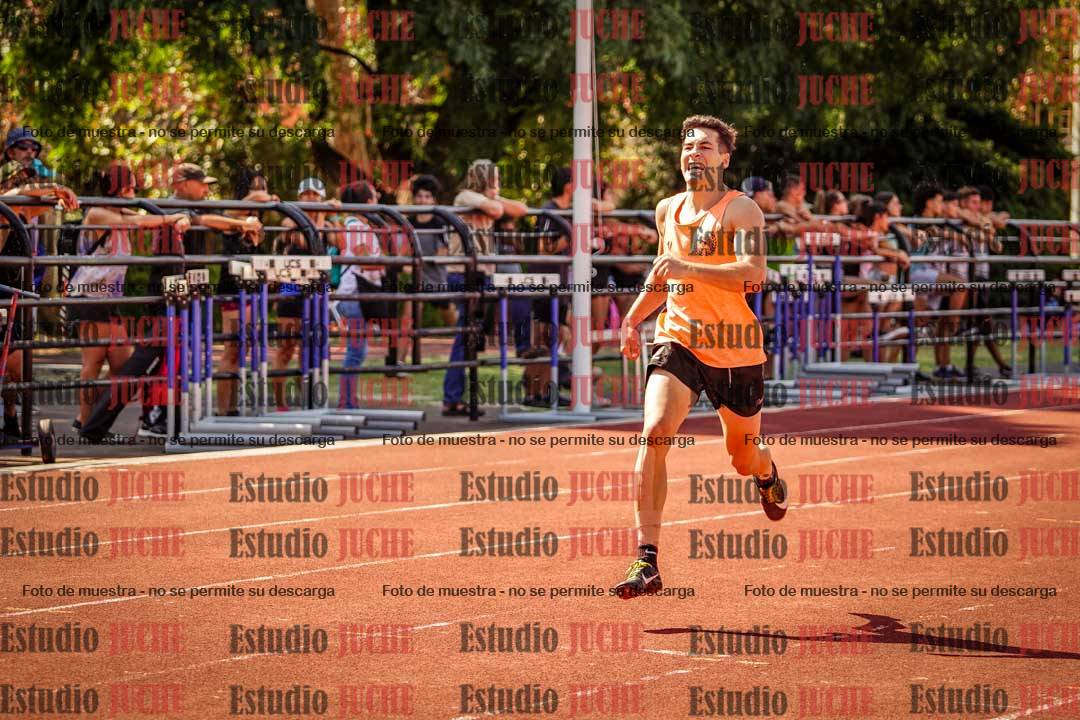 Fotos de los 400 m llanos de varones