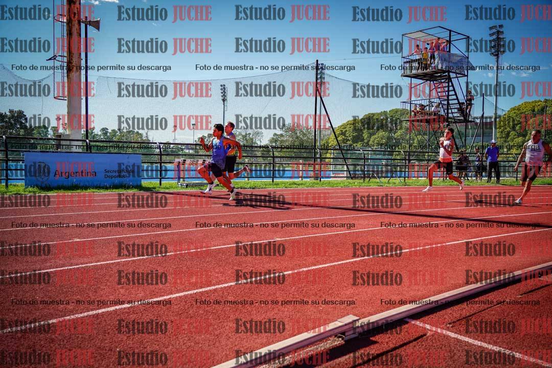Fotos de los 200 m llanos de varones