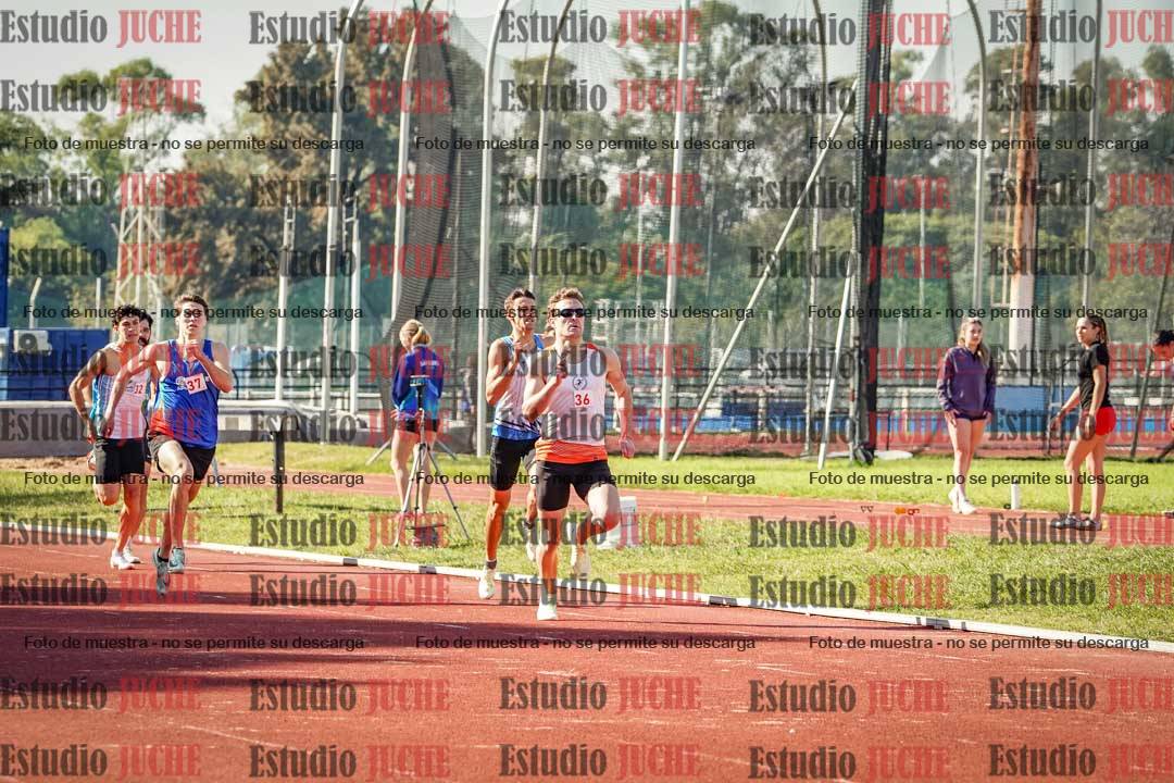 Fotos de los 800 m llanos de varones