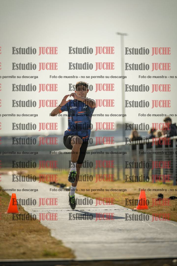 Fotos del salto triple de varones