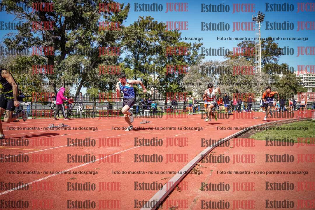 Fotos de los 200 m llanos de varones