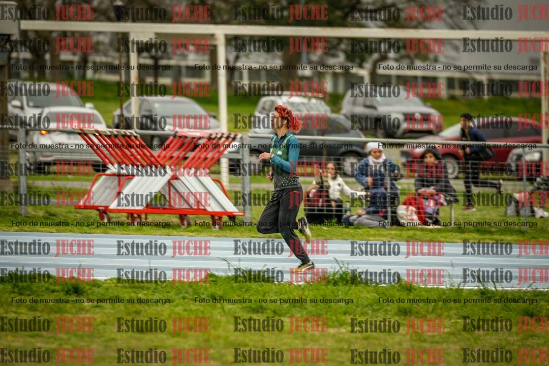 Fotos de los 300 m llanos de mujeres - U17