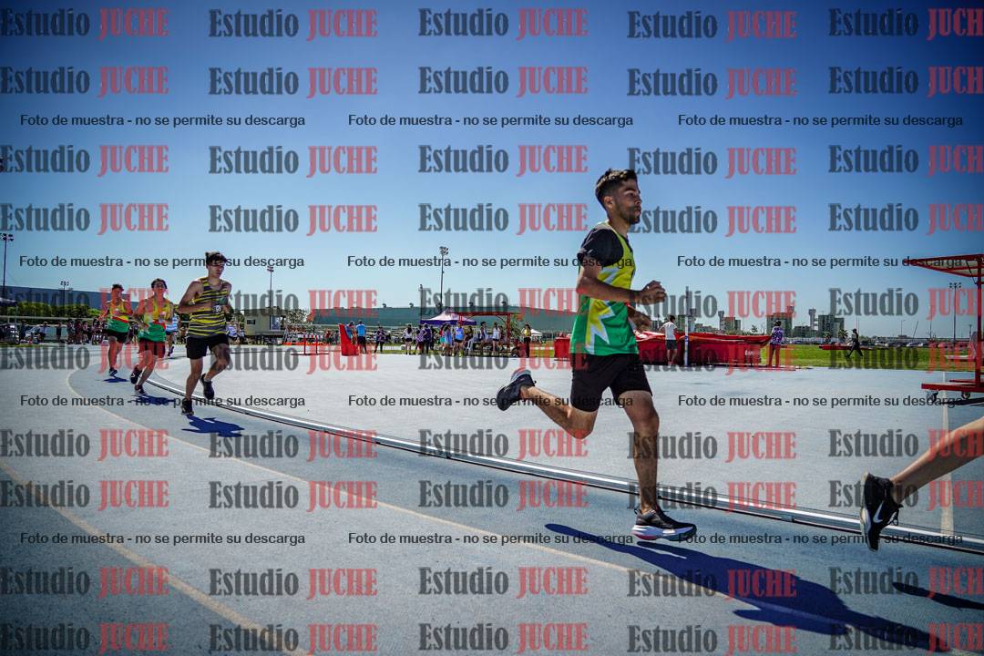 Fotos de los 800 m llanos de varones