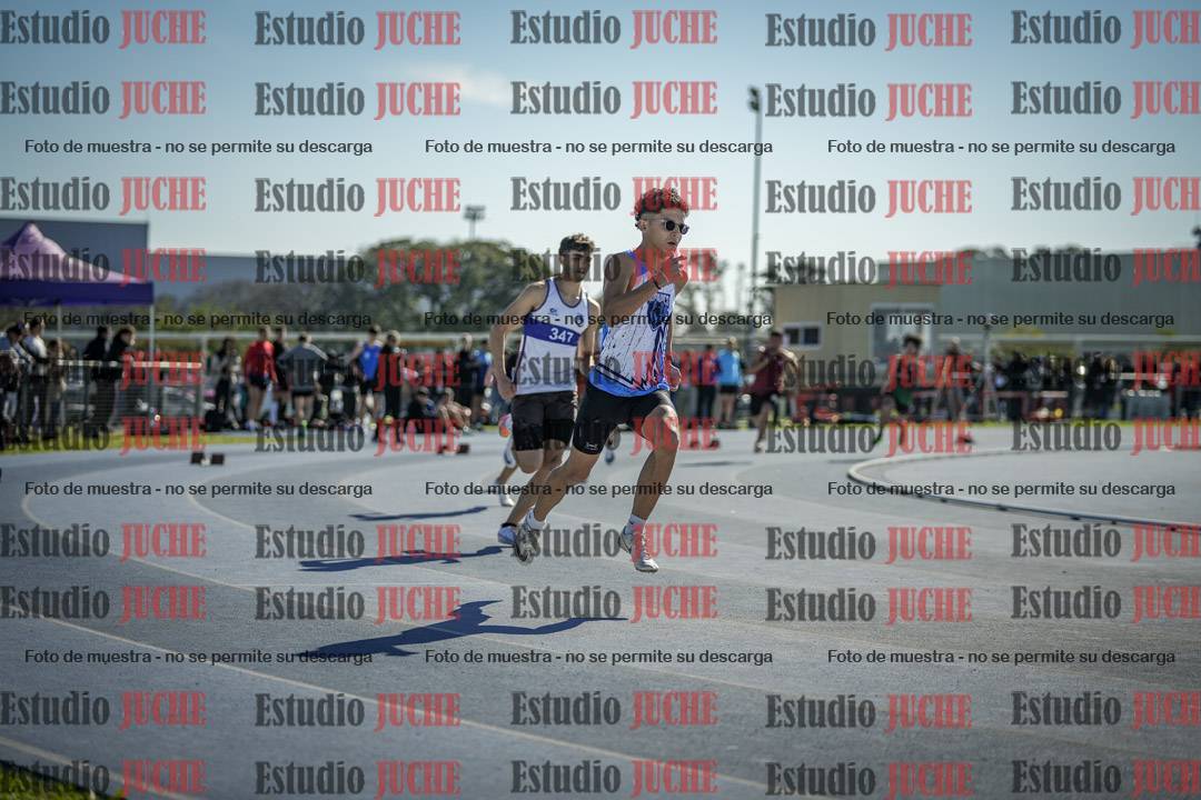 Fotos de los 400 m llanos de varones