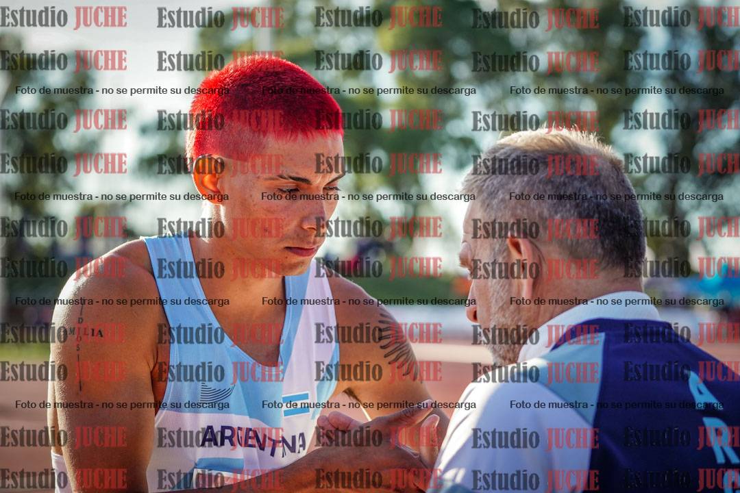 Fotos de algunos extras y podios del día 2