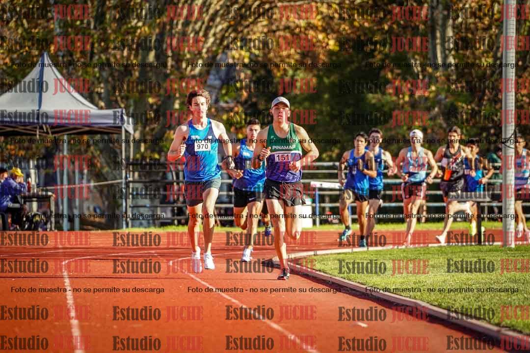 Fotos de los 3000 m llanos de varones