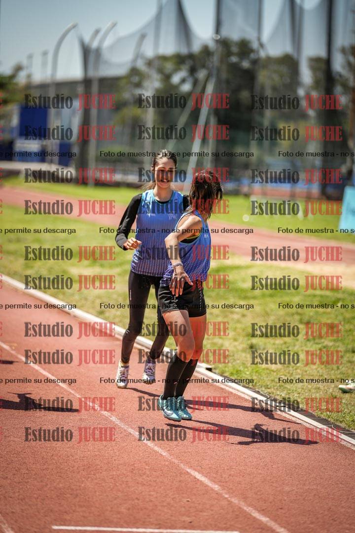 Fotos de las Postas 8x200 m de mujeres y varones - FINAL