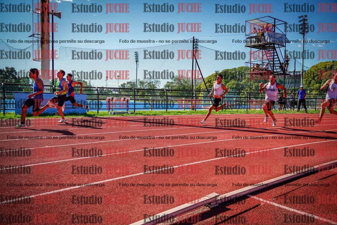 Fotos de los 200 m llanos de varones