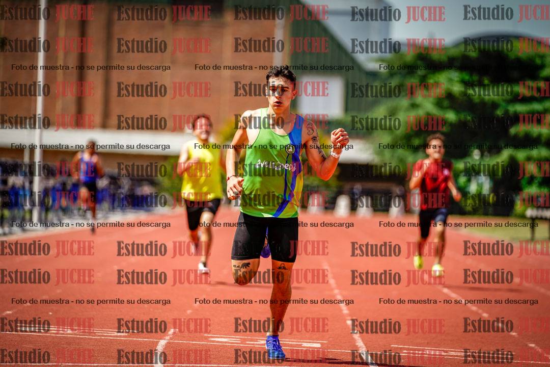 Fotos de los 400 m llanos de varones
