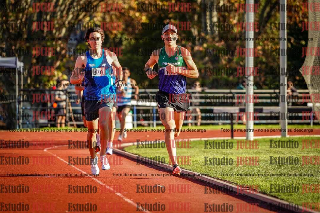 Fotos de los 3000 m llanos de varones